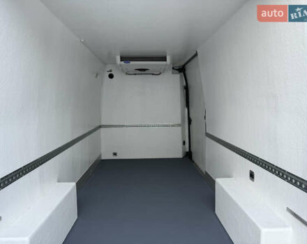 Белый Рено Мастер, объемом двигателя 2.3 л и пробегом 228 тыс. км за 23200 $, фото 12 на Automoto.ua