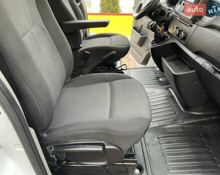 Белый Рено Мастер, объемом двигателя 2.3 л и пробегом 184 тыс. км за 29700 $, фото 53 на Automoto.ua