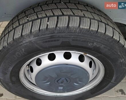 Белый Рено Мастер, объемом двигателя 2.3 л и пробегом 233 тыс. км за 25300 $, фото 15 на Automoto.ua