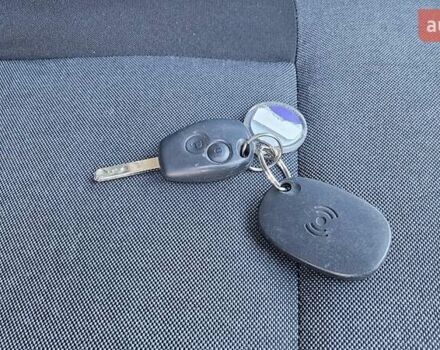 Белый Рено Мастер, объемом двигателя 2.3 л и пробегом 239 тыс. км за 24700 $, фото 33 на Automoto.ua