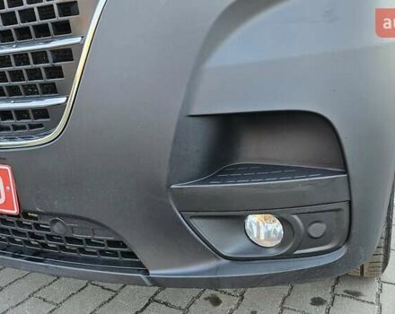 Белый Рено Мастер, объемом двигателя 2.3 л и пробегом 239 тыс. км за 24700 $, фото 11 на Automoto.ua