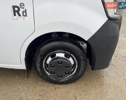 Белый Рено Мастер, объемом двигателя 2.3 л и пробегом 194 тыс. км за 29750 $, фото 31 на Automoto.ua