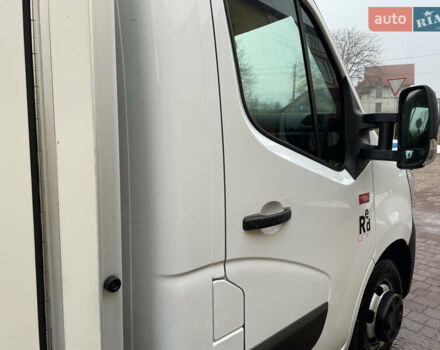 Белый Рено Мастер, объемом двигателя 2.3 л и пробегом 184 тыс. км за 29700 $, фото 41 на Automoto.ua