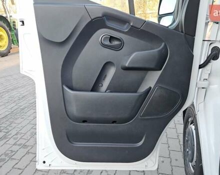 Белый Рено Мастер, объемом двигателя 2.3 л и пробегом 239 тыс. км за 24700 $, фото 17 на Automoto.ua