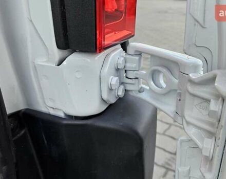 Белый Рено Мастер, объемом двигателя 2.3 л и пробегом 239 тыс. км за 24700 $, фото 55 на Automoto.ua