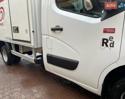 Белый Рено Мастер, объемом двигателя 2.3 л и пробегом 184 тыс. км за 29700 $, фото 22 на Automoto.ua