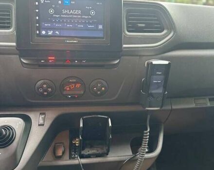 Белый Рено Мастер, объемом двигателя 2.3 л и пробегом 155 тыс. км за 27325 $, фото 35 на Automoto.ua