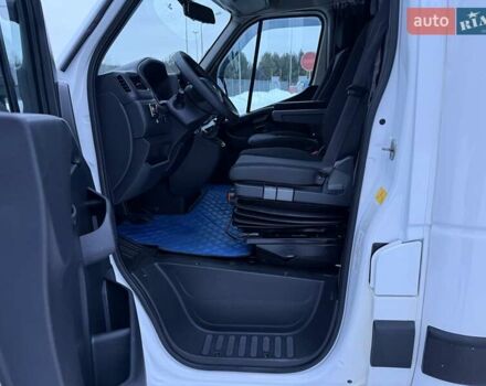 Белый Рено Мастер, объемом двигателя 2.3 л и пробегом 297 тыс. км за 25900 $, фото 47 на Automoto.ua