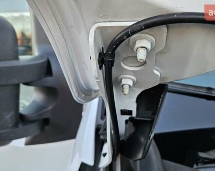 Белый Рено Мастер, объемом двигателя 2.3 л и пробегом 239 тыс. км за 24700 $, фото 50 на Automoto.ua