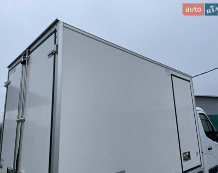 Белый Рено Мастер, объемом двигателя 2.3 л и пробегом 194 тыс. км за 29750 $, фото 16 на Automoto.ua