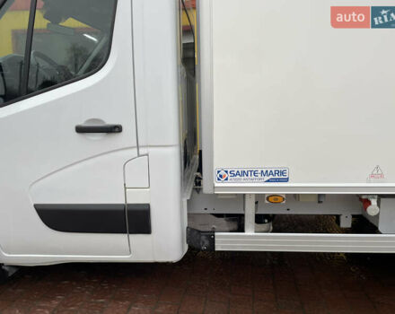 Белый Рено Мастер, объемом двигателя 2.3 л и пробегом 184 тыс. км за 29700 $, фото 7 на Automoto.ua