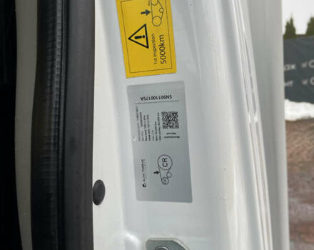 Белый Рено Мастер, объемом двигателя 2.3 л и пробегом 184 тыс. км за 29700 $, фото 56 на Automoto.ua