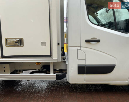 Белый Рено Мастер, объемом двигателя 2.3 л и пробегом 184 тыс. км за 29700 $, фото 18 на Automoto.ua