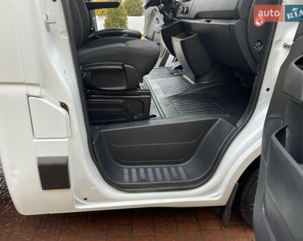 Белый Рено Мастер, объемом двигателя 2.3 л и пробегом 184 тыс. км за 29700 $, фото 50 на Automoto.ua