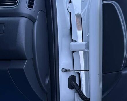 Белый Рено Мастер, объемом двигателя 2.3 л и пробегом 297 тыс. км за 25900 $, фото 58 на Automoto.ua