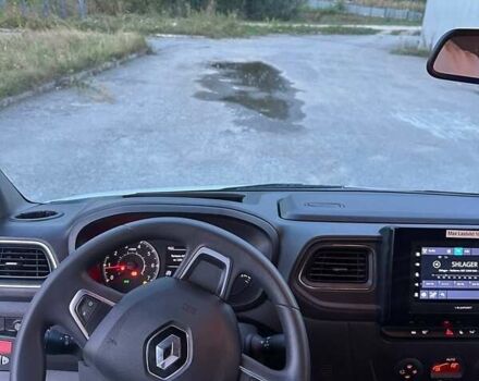 Белый Рено Мастер, объемом двигателя 2.3 л и пробегом 155 тыс. км за 27325 $, фото 5 на Automoto.ua