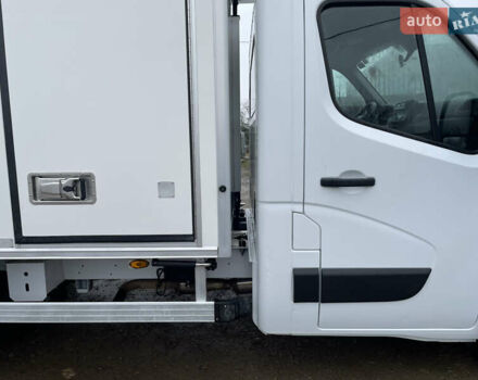 Белый Рено Мастер, объемом двигателя 2.3 л и пробегом 194 тыс. км за 29750 $, фото 19 на Automoto.ua