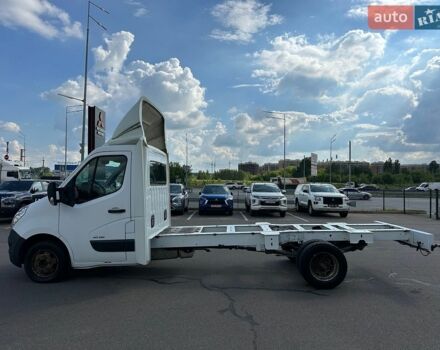 Белый Рено Мастер, объемом двигателя 2.3 л и пробегом 160 тыс. км за 12500 $, фото 3 на Automoto.ua