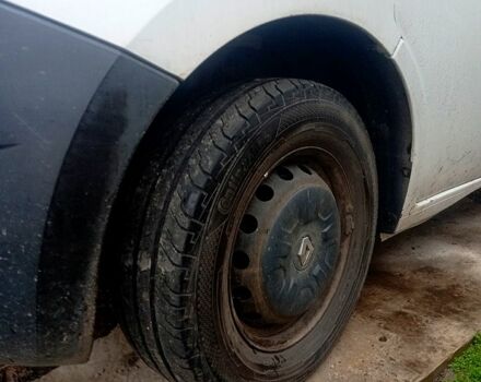 Белый Рено Мастер, объемом двигателя 2.3 л и пробегом 0 тыс. км за 12000 $, фото 4 на Automoto.ua