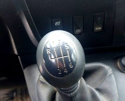 Рено Мастер 2015 в Харькове на Automoto.ua Белый Рено Мастер, объемом двигателя 2.3 л и пробегом 396 тыс. км за 13500 $, фото 4 на Automoto.ua