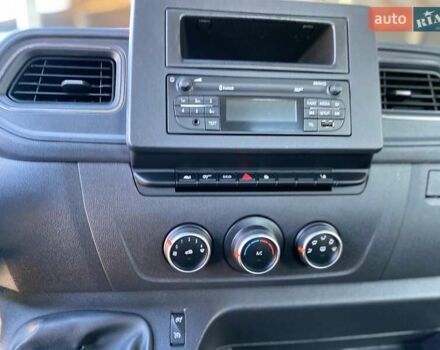 Белый Рено Мастер, объемом двигателя 2.3 л и пробегом 157 тыс. км за 17700 $, фото 22 на Automoto.ua