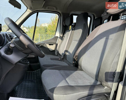 Белый Рено Мастер, объемом двигателя 2.3 л и пробегом 118 тыс. км за 23900 $, фото 33 на Automoto.ua