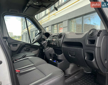 Белый Рено Мастер, объемом двигателя 2.3 л и пробегом 650 тыс. км за 11700 $, фото 15 на Automoto.ua