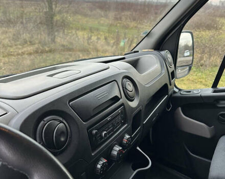 Білий Рено Мастєр, об'ємом двигуна 2.3 л та пробігом 572 тис. км за 18000 $, фото 12 на Automoto.ua