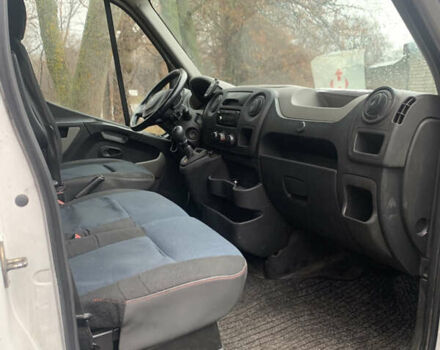 Белый Рено Мастер, объемом двигателя 2.3 л и пробегом 839 тыс. км за 13000 $, фото 7 на Automoto.ua