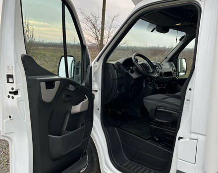 Білий Рено Мастєр, об'ємом двигуна 2.3 л та пробігом 572 тис. км за 18000 $, фото 8 на Automoto.ua