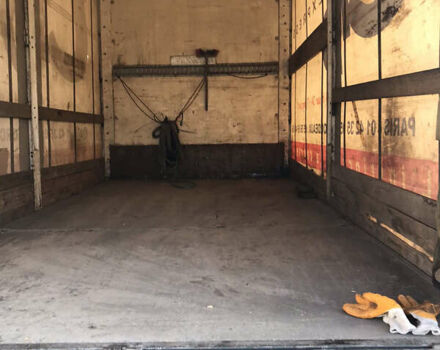 Белый Рено Мастер, объемом двигателя 2.3 л и пробегом 320 тыс. км за 13000 $, фото 5 на Automoto.ua