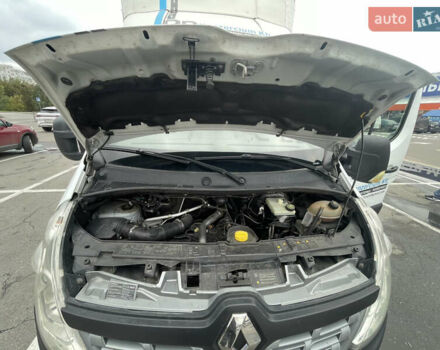 Белый Рено Мастер, объемом двигателя 2.3 л и пробегом 420 тыс. км за 12950 $, фото 27 на Automoto.ua