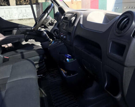 Белый Рено Мастер, объемом двигателя 2.3 л и пробегом 320 тыс. км за 13000 $, фото 8 на Automoto.ua