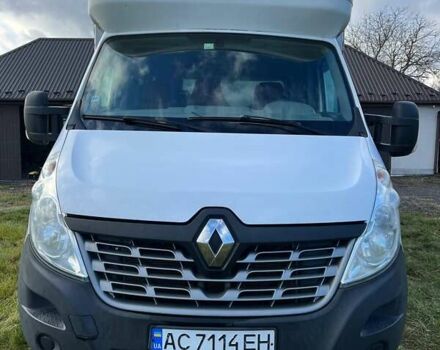Белый Рено Мастер, объемом двигателя 2.3 л и пробегом 385 тыс. км за 12000 $, фото 1 на Automoto.ua
