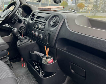 Белый Рено Мастер, объемом двигателя 2.3 л и пробегом 50 тыс. км за 16300 $, фото 5 на Automoto.ua