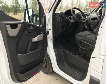 Белый Рено Мастер, объемом двигателя 2.3 л и пробегом 275 тыс. км за 14500 $, фото 24 на Automoto.ua