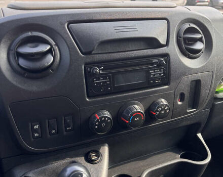 Белый Рено Мастер, объемом двигателя 2.3 л и пробегом 206 тыс. км за 14200 $, фото 12 на Automoto.ua