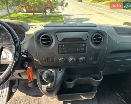 Белый Рено Мастер, объемом двигателя 2.3 л и пробегом 257 тыс. км за 13500 $, фото 16 на Automoto.ua