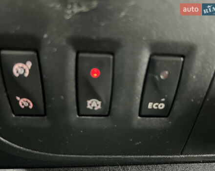 Білий Рено Мастєр, об'ємом двигуна 2.3 л та пробігом 480 тис. км за 12200 $, фото 45 на Automoto.ua