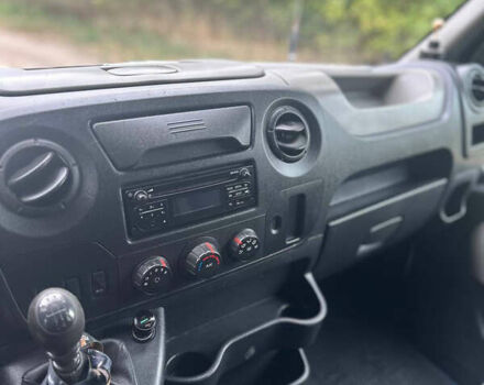 Белый Рено Мастер, объемом двигателя 2.3 л и пробегом 387 тыс. км за 13600 $, фото 7 на Automoto.ua