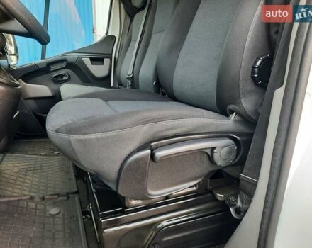 Білий Рено Мастєр, об'ємом двигуна 2.3 л та пробігом 497 тис. км за 15700 $, фото 43 на Automoto.ua