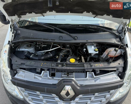 Белый Рено Мастер, объемом двигателя 2.3 л и пробегом 520 тыс. км за 14500 $, фото 13 на Automoto.ua