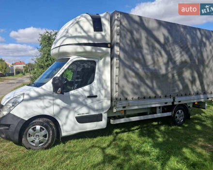 Белый Рено Мастер, объемом двигателя 2.5 л и пробегом 428 тыс. км за 14100 $, фото 2 на Automoto.ua