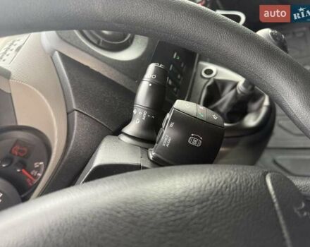 Белый Рено Мастер, объемом двигателя 2.3 л и пробегом 323 тыс. км за 16200 $, фото 1 на Automoto.ua