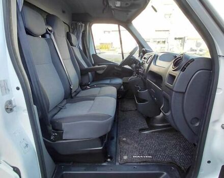 Белый Рено Мастер, объемом двигателя 2.3 л и пробегом 421 тыс. км за 15300 $, фото 23 на Automoto.ua