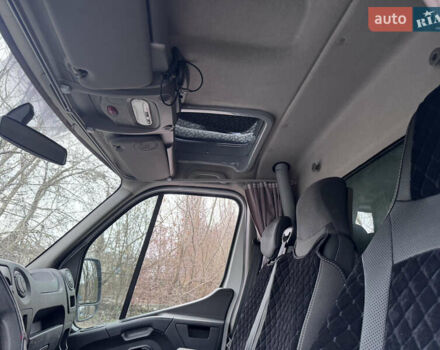 Белый Рено Мастер, объемом двигателя 2.3 л и пробегом 752 тыс. км за 15000 $, фото 9 на Automoto.ua