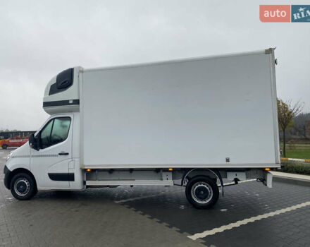 Белый Рено Мастер, объемом двигателя 2.3 л и пробегом 275 тыс. км за 16800 $, фото 9 на Automoto.ua