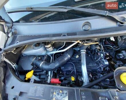 Білий Рено Мастєр, об'ємом двигуна 2.3 л та пробігом 500 тис. км за 16550 $, фото 24 на Automoto.ua