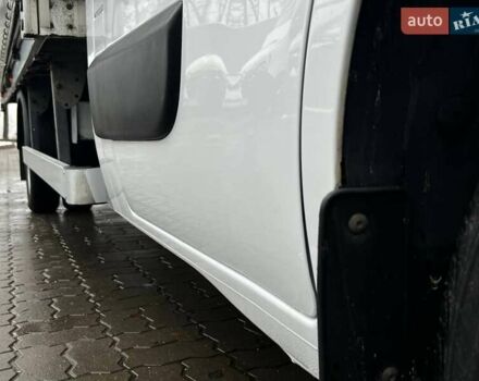 Белый Рено Мастер, объемом двигателя 2.3 л и пробегом 249 тыс. км за 26999 $, фото 18 на Automoto.ua