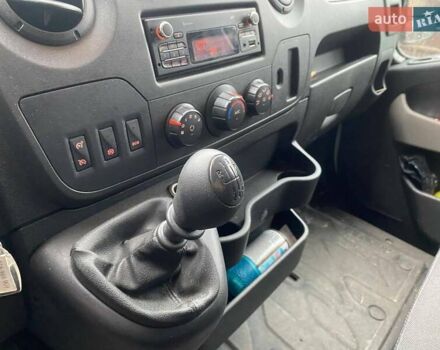 Белый Рено Мастер, объемом двигателя 2.3 л и пробегом 490 тыс. км за 17200 $, фото 17 на Automoto.ua